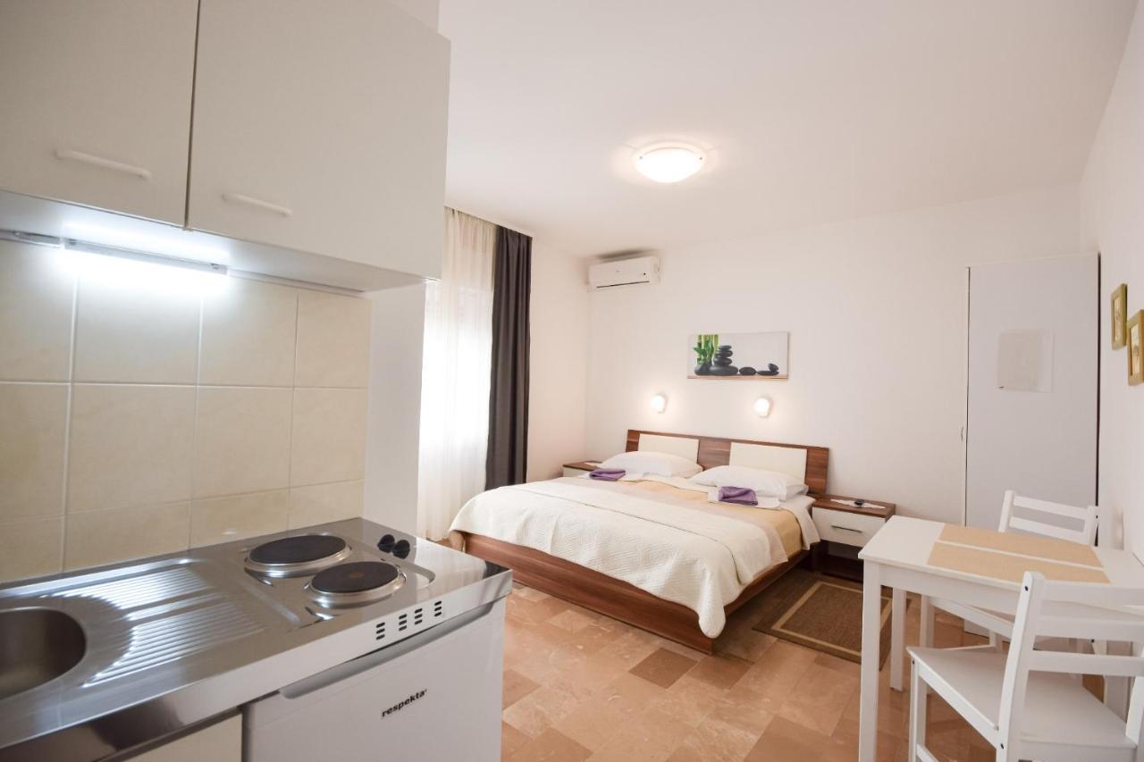 B&B Villa Ivona Baška Voda Quarto foto
